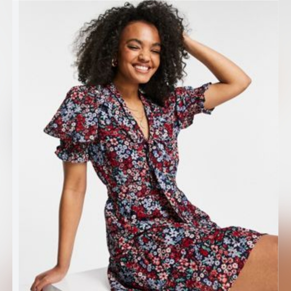 Floral Mini Dress with Ruffled Sleeves